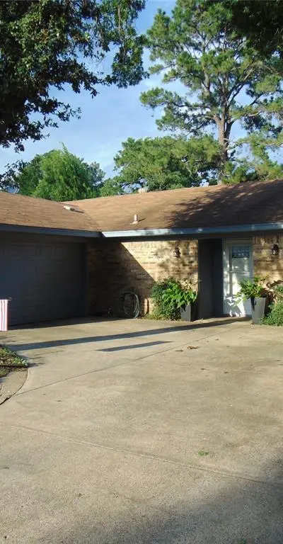 5420 Kings Manor Drive, Lake Dallas TX 75065 - Photo 4