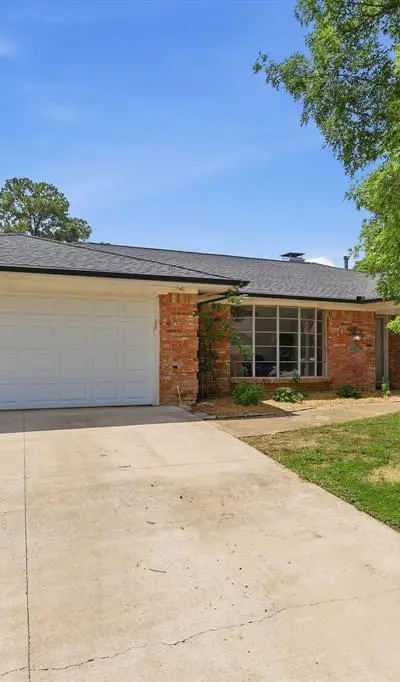 4314 Steeplechase Trail, Arlington TX 76016 - Photo 2