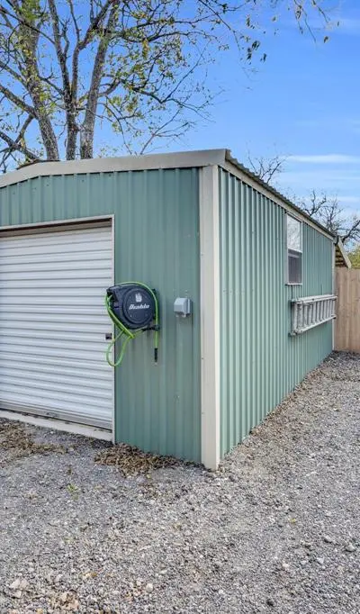312 W 8th Street, Ferris TX 75125 - Photo 4