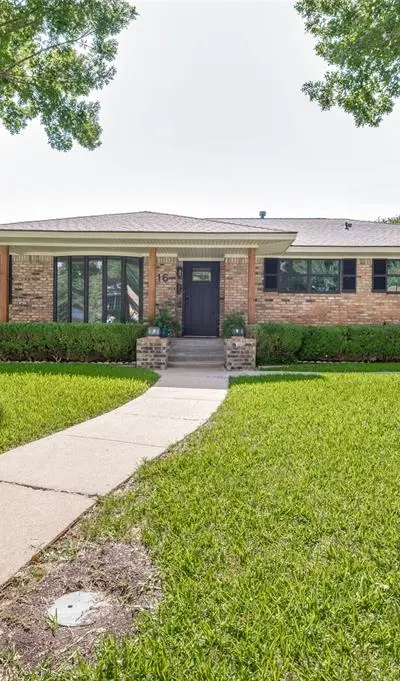 816 Misty Glen Drive, DeSoto TX 75115