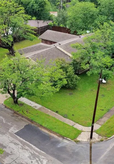 415 E Mona Avenue, Duncanville TX 75137 - Photo 4