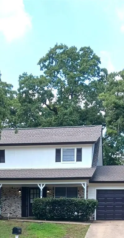 634 N Bowen Road, Arlington TX 76012
