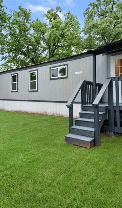 52 Thousand Oaks Mhp, Mansfield TX 76063 - Photo 3