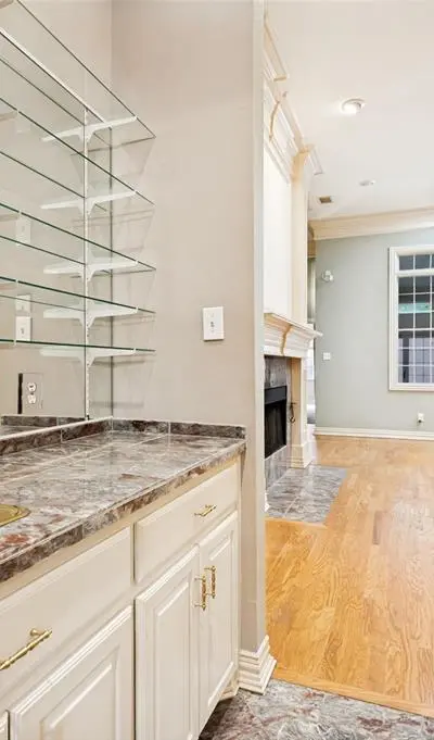 4037 Cotswold Court, Dallas TX 75220 - Photo 5