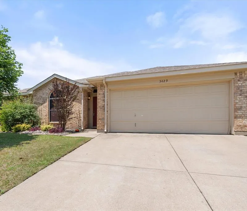 3429 Newgate Street, Midlothian TX 76065
