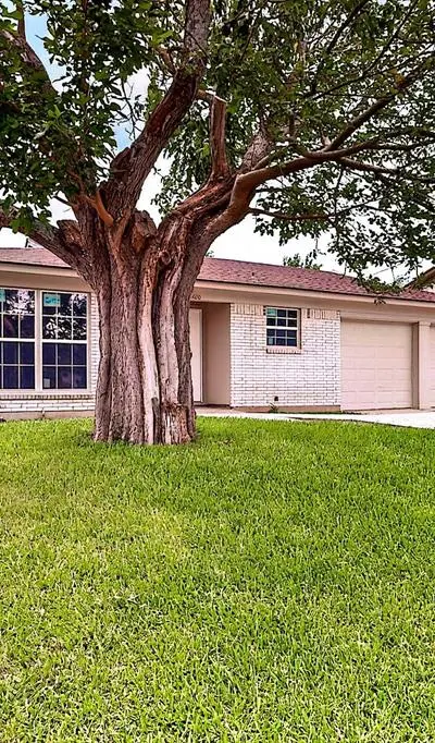 6600 Cervantes Avenue, Fort Worth TX 76133 - Photo 4
