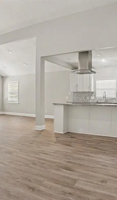 5907 Old Barn Drive, Arlington TX 76016 - Photo 3