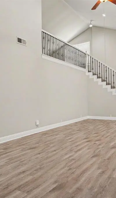 5907 Old Barn Drive, Arlington TX 76016 - Photo 5