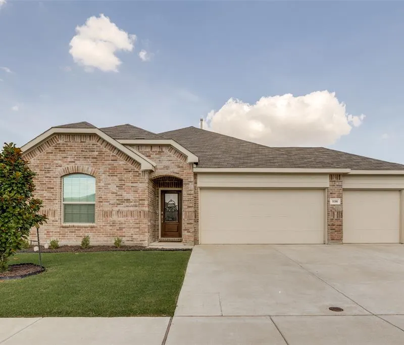 1136 Cropout Way, Fort Worth TX 76052