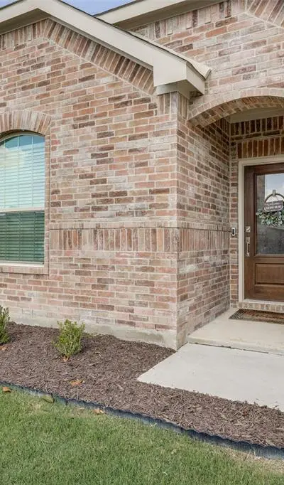 1136 Cropout Way, Fort Worth TX 76052 - Photo 3