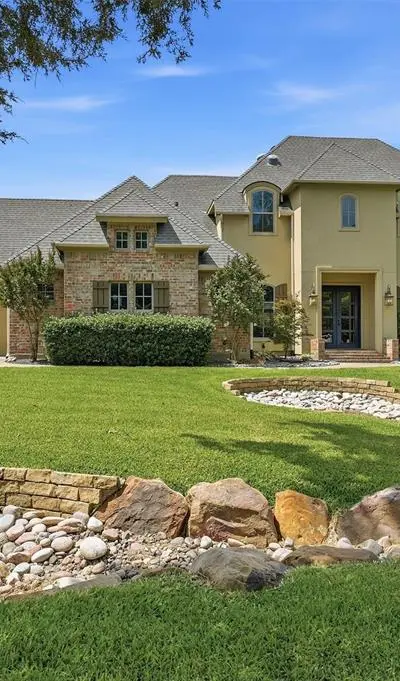 107 Iriquois Drive, Lake Kiowa TX 76240