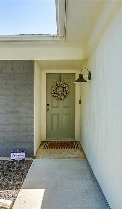 712 Poe Street, Azle TX 76020 - Photo 5