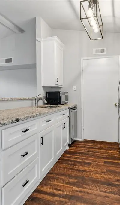 4625 Chapman Street, The Colony TX 75056 - Photo 2