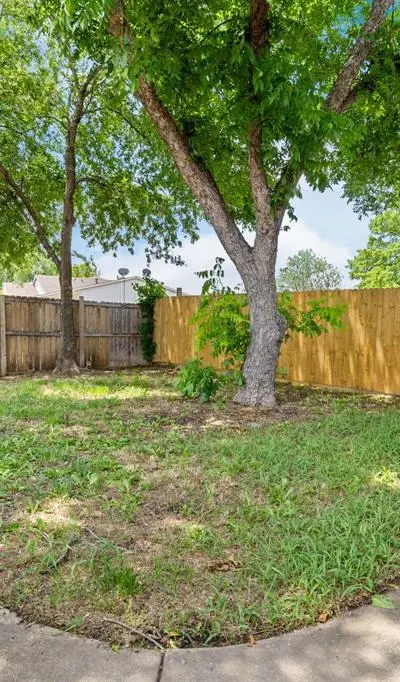 4627 Chapman Street, The Colony TX 75056 - Photo 4