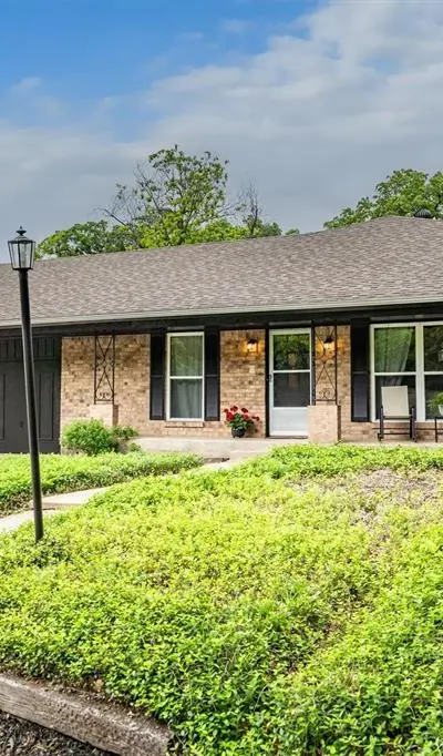 2610 Oak Cliff Lane, Arlington TX 76012 - Photo 3