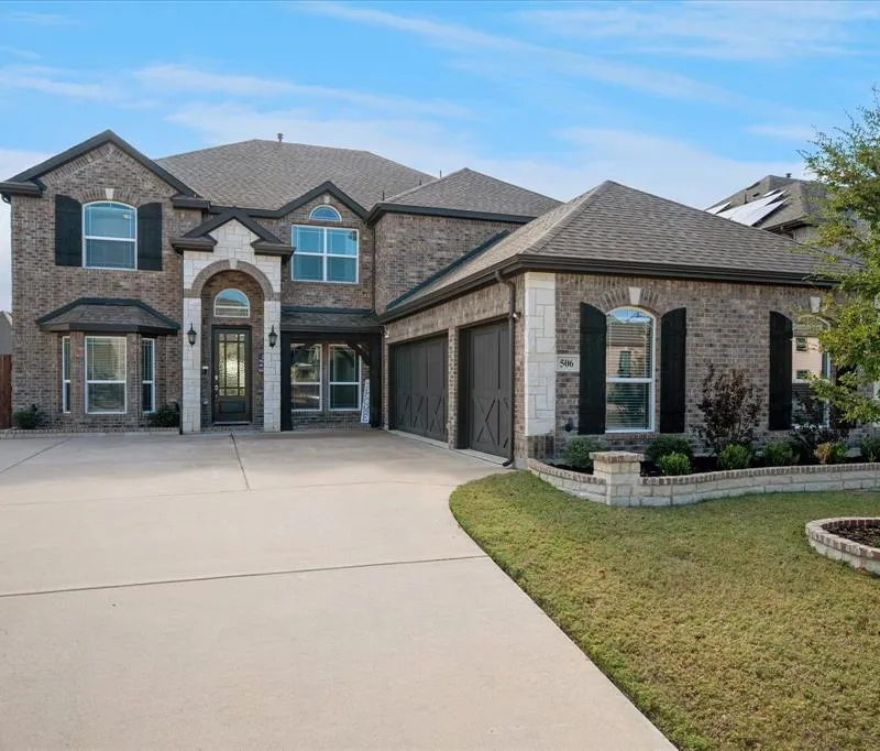 506 Crestview Drive, Midlothian TX 76065