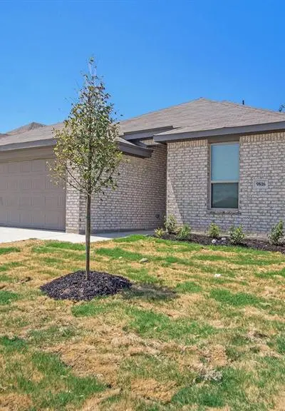 9816 Mescalbean Boulevard, Fort Worth TX 76036