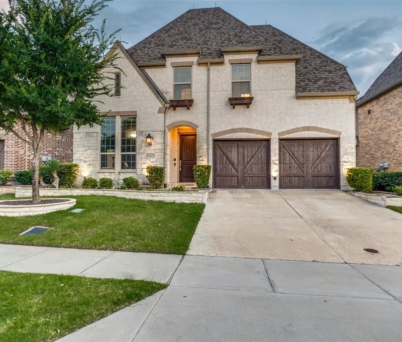 3224 Balcones Drive, Irving TX 75063