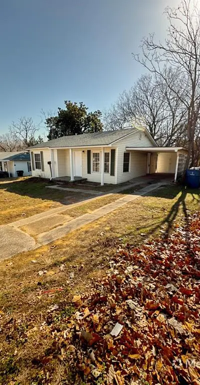 214 E Acheson Street, Denison TX 75021