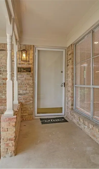 7003 Kingsbury Drive, Dallas TX 75231 - Photo 3