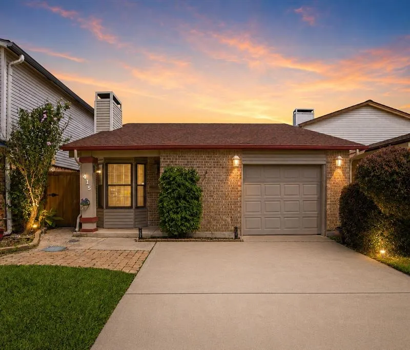 415 Santa Rosa Drive, Garland TX 75043