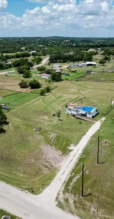 108 Lelon Lane, Springtown TX 76082