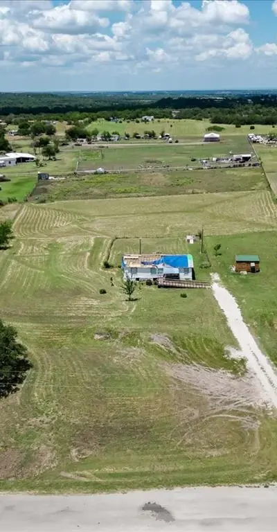 108 Lelon Lane, Springtown TX 76082 - Photo 2
