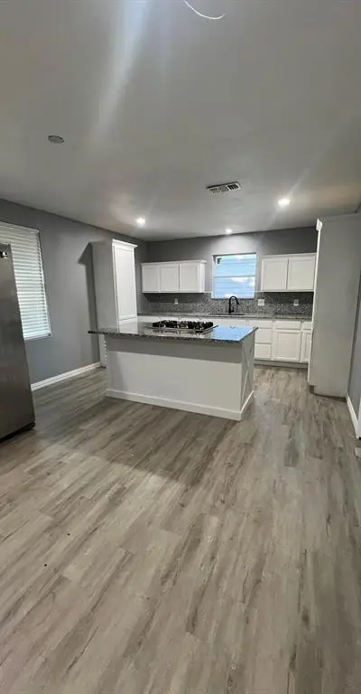 2419 N Prairie Creek Road, Dallas TX 75227 - Photo 5