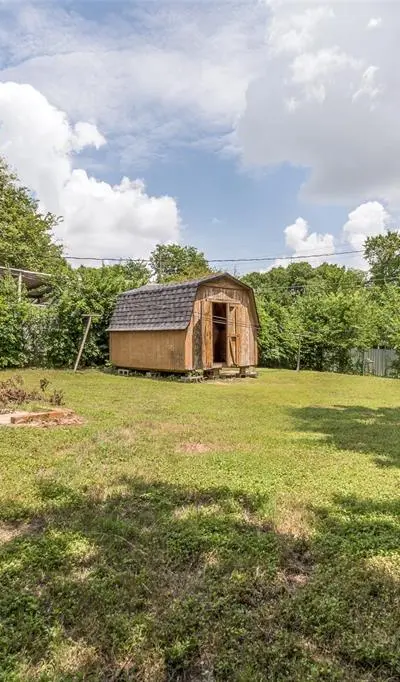 1112 E Ann Arbor Avenue, Dallas TX 75216 - Photo 3