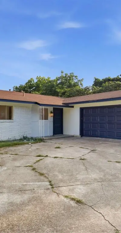 4649 South Drive W, Fort Worth TX 76132