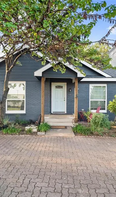 2522 W Jefferson Boulevard, Dallas TX 75211 - Photo 2