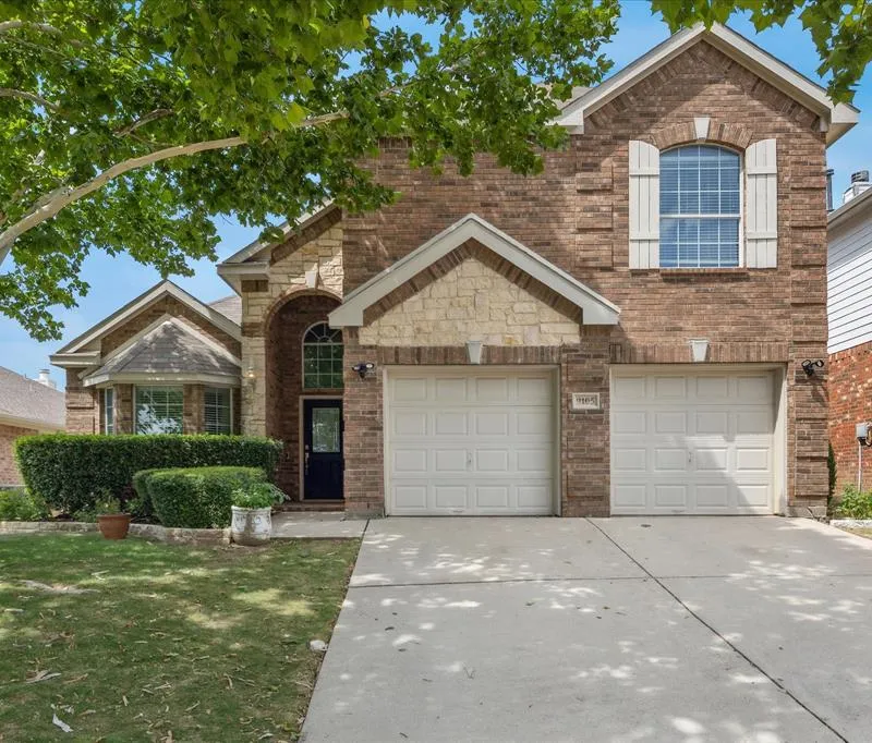 9105 Hawley Drive, Fort Worth TX 76244