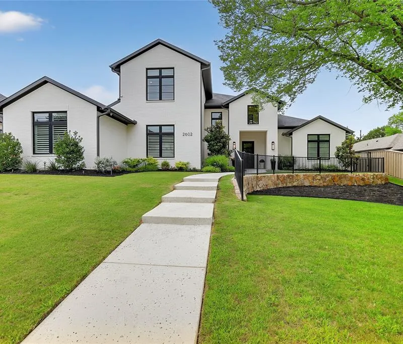 2602 Pointe Court, Colleyville TX 76034