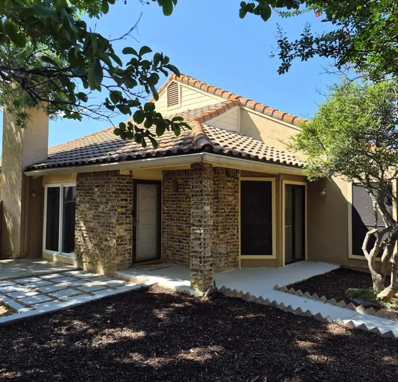4267 Cuesta Drive # 1, Irving TX 75038