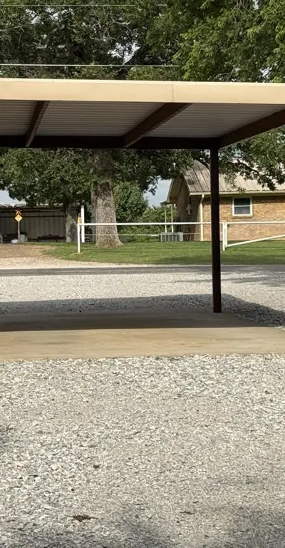606 S Hubbard Street, Alvord TX 76225 - Photo 3