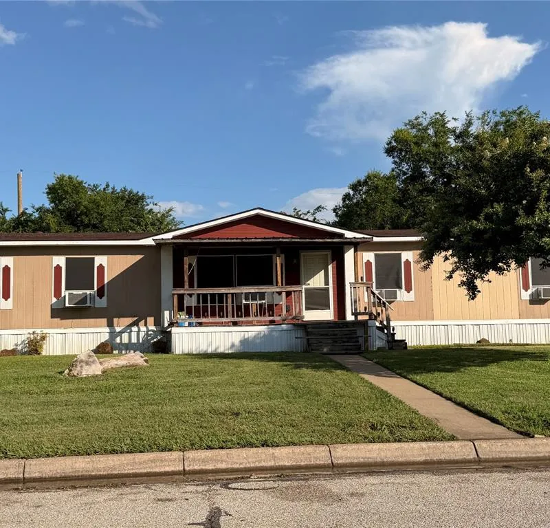 1344 Honeysuckle Drive, Mansfield TX 76063