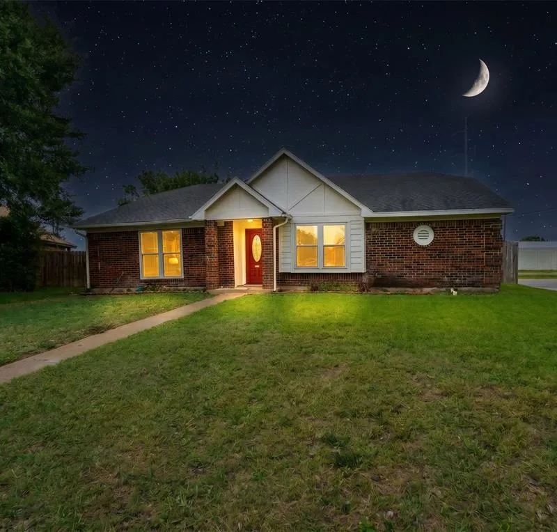 2534 Limestone Lane, Garland TX 75040