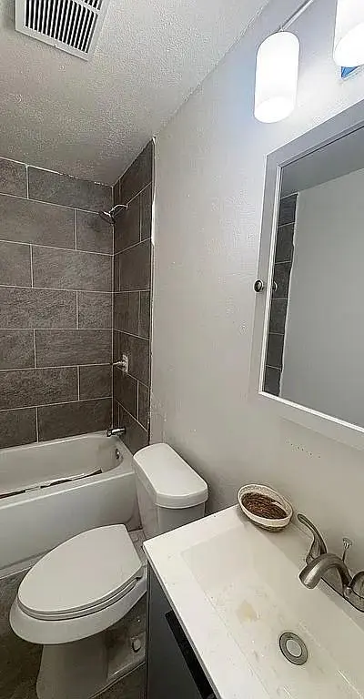 5586 Pinson Street, Fort Worth TX 76119 - Photo 5
