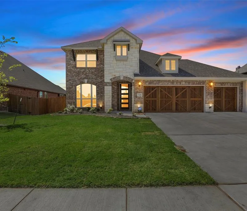 508 Bush Avenue, Waxahachie TX 75165