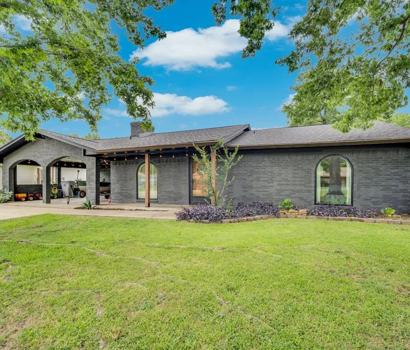 605 W 3rd Street, Maypearl TX 76064