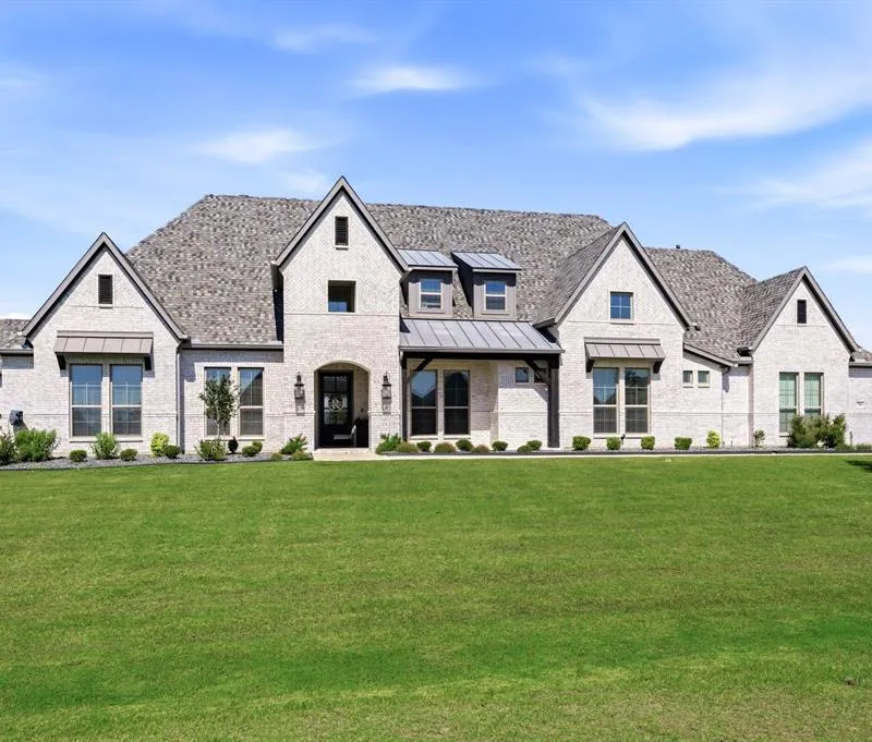 516 Westcreek Lane, Northlake TX 76226