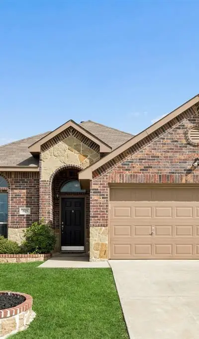 405 Rodger Street, Wilmer TX 75172 - Photo 2