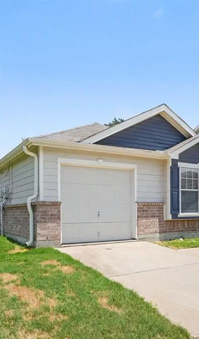 242 Turning Tree Road, Wilmer TX 75172 - Photo 2