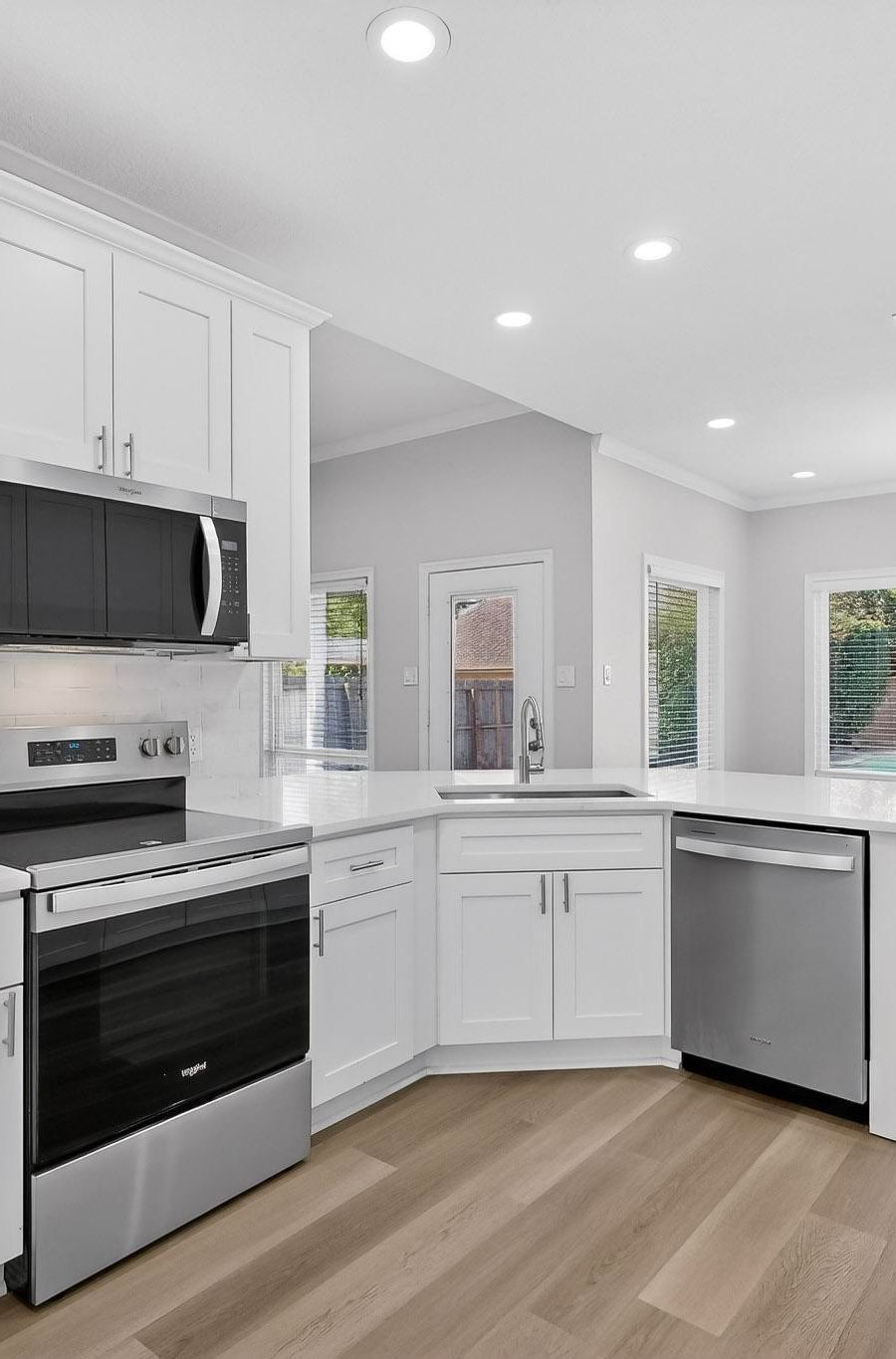 5113 Alexander Dr Kitchen after