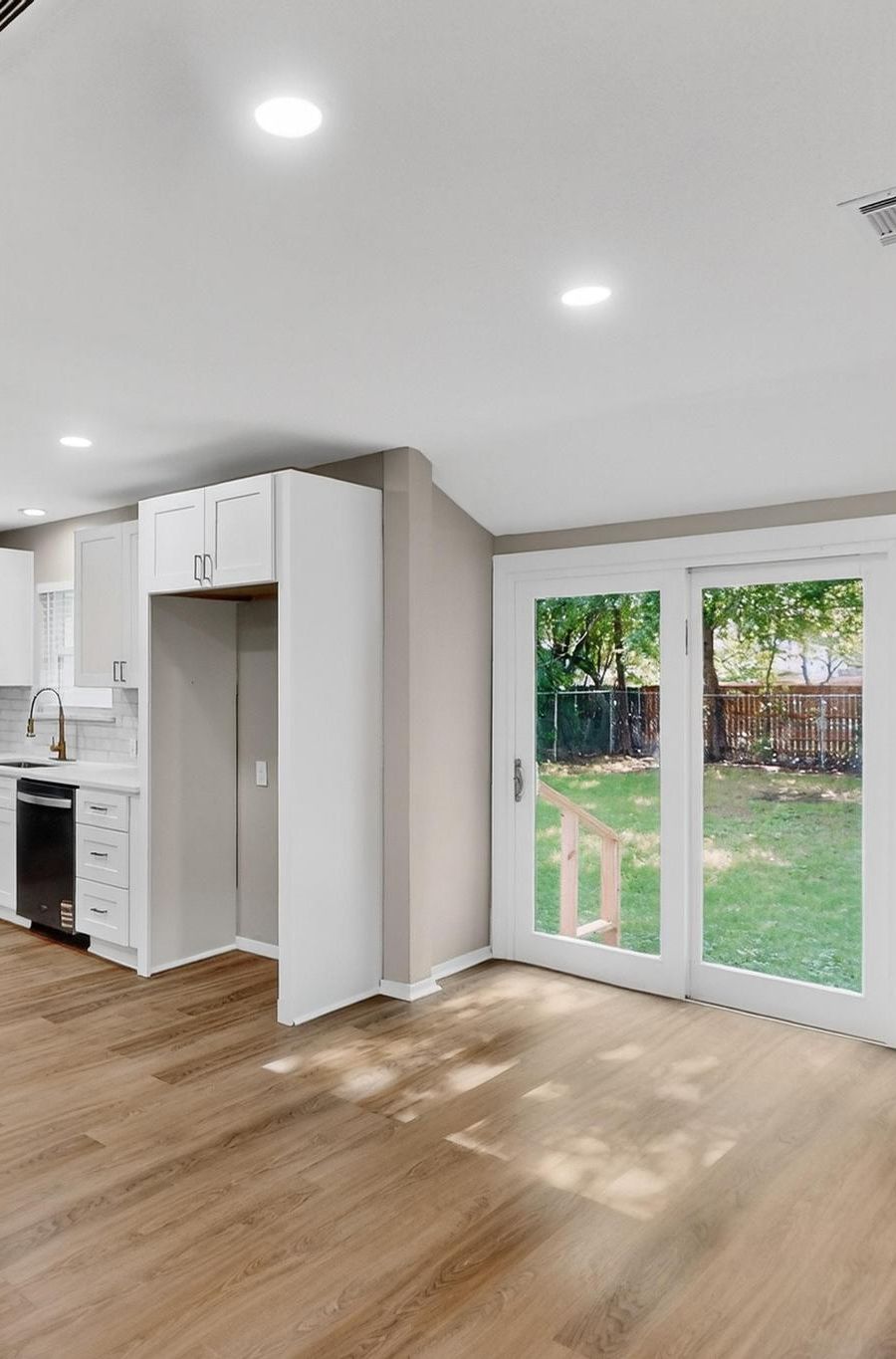 1006 Ralph St Kitchen after